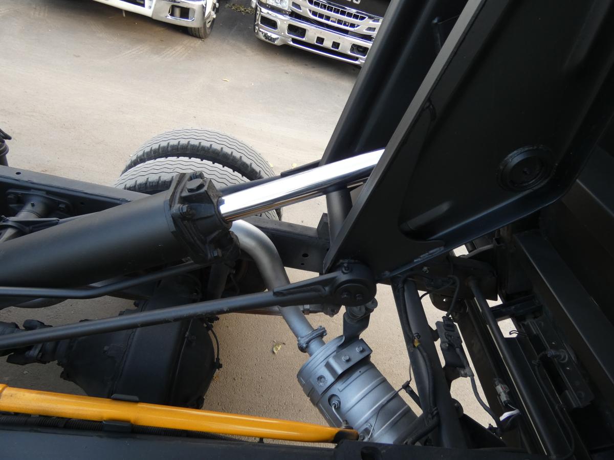 2トン マニュアル ダンプ 251034|中古トラックの販売・買取・査定のアイナビ