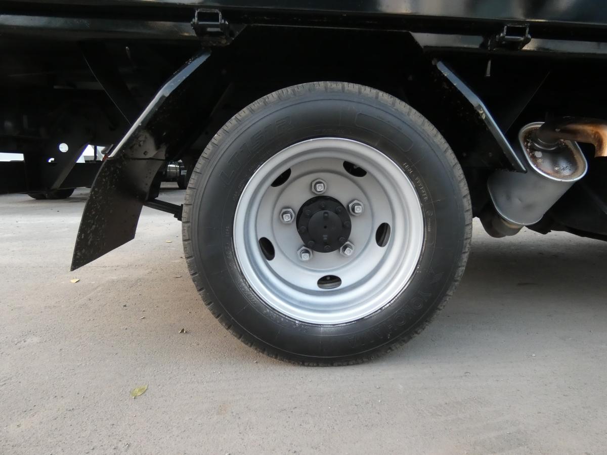 2トン マニュアル ダンプ 251035|中古トラックの販売・買取・査定のアイナビ