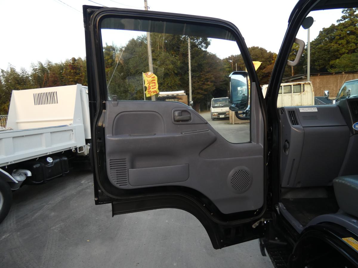 2トン マニュアル ダンプ 251035|中古トラックの販売・買取・査定のアイナビ