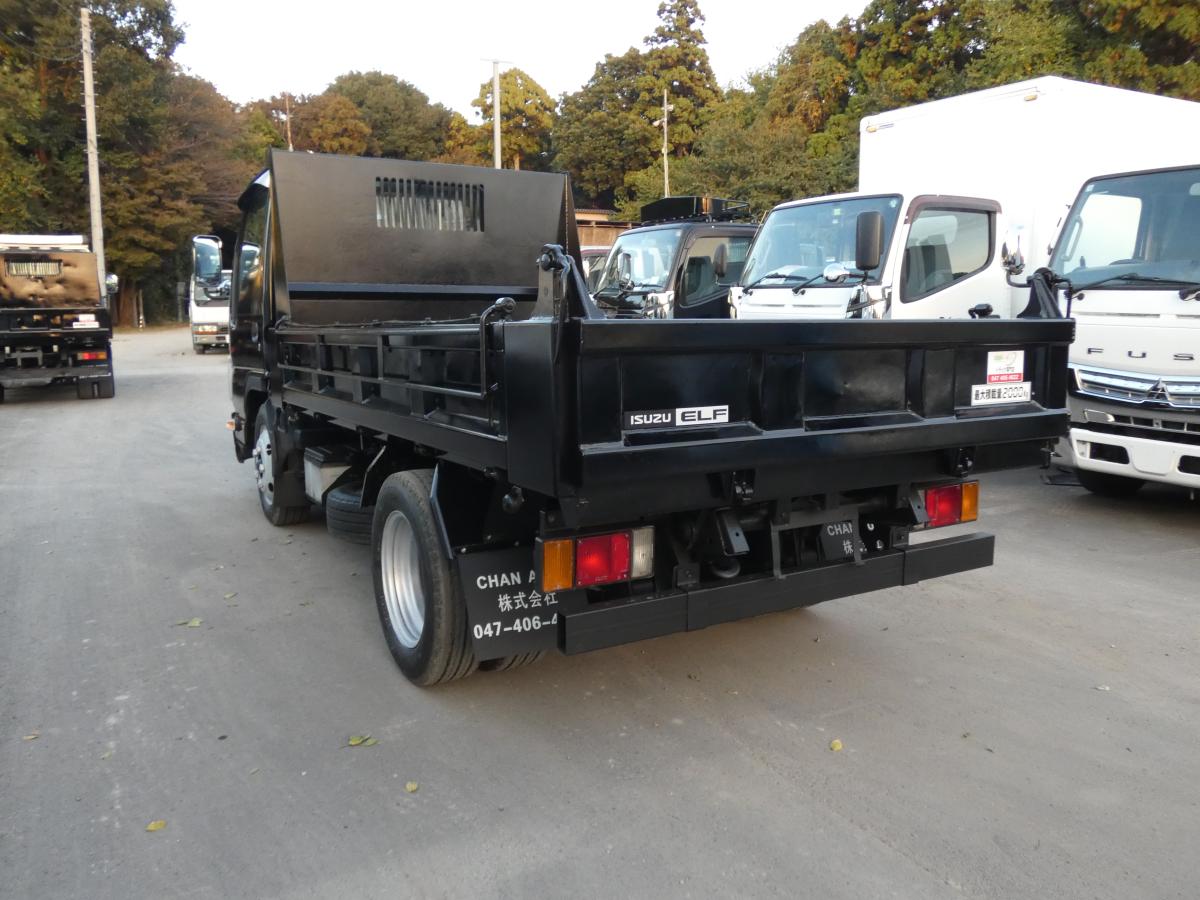 2トン マニュアル ダンプ 251035|中古トラックの販売・買取・査定のアイナビ