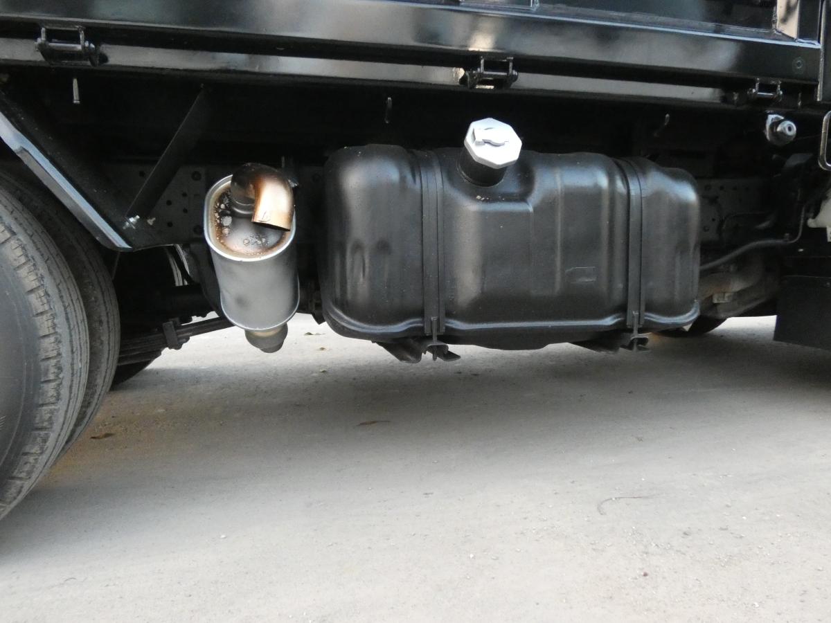 2トン マニュアル ダンプ 251035|中古トラックの販売・買取・査定のアイナビ