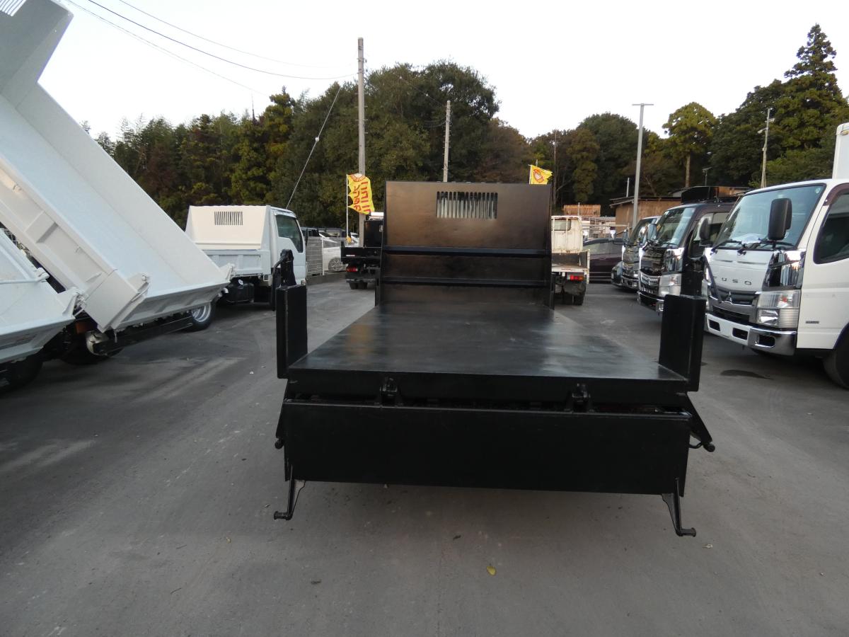 2トン マニュアル ダンプ 251035|中古トラックの販売・買取・査定のアイナビ