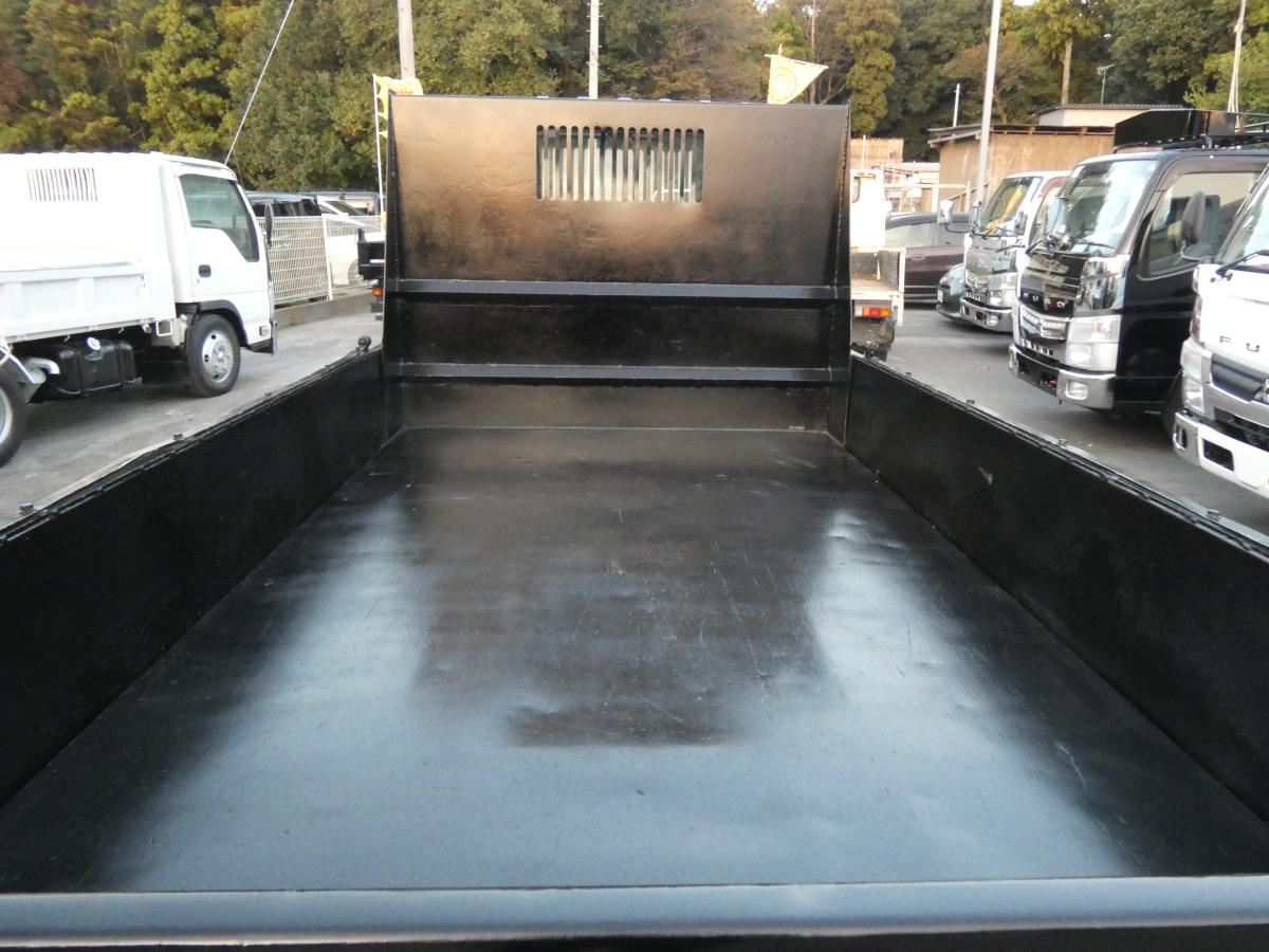 2トン マニュアル ダンプ 251035|中古トラックの販売・買取・査定のアイナビ