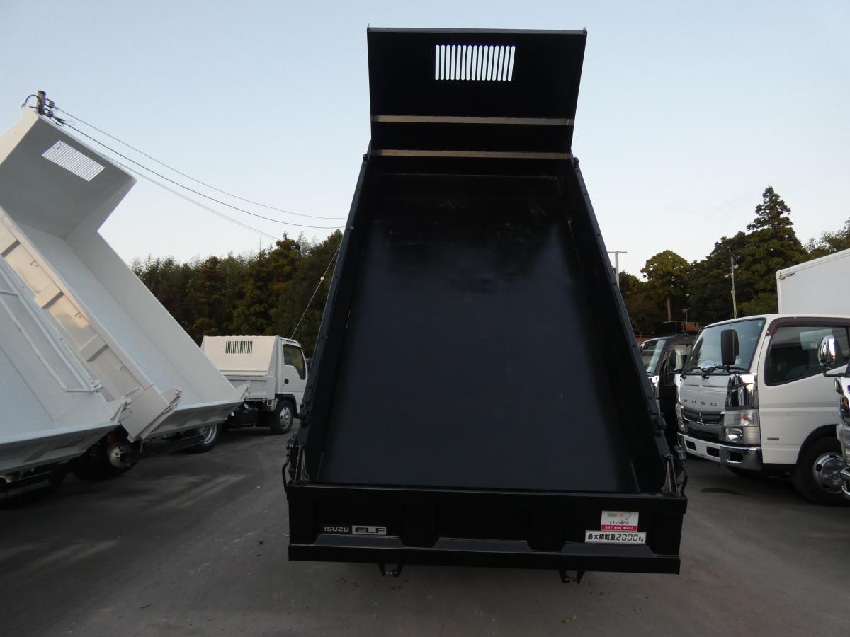 2トン マニュアル ダンプ 251035|中古トラックの販売・買取・査定のアイナビ