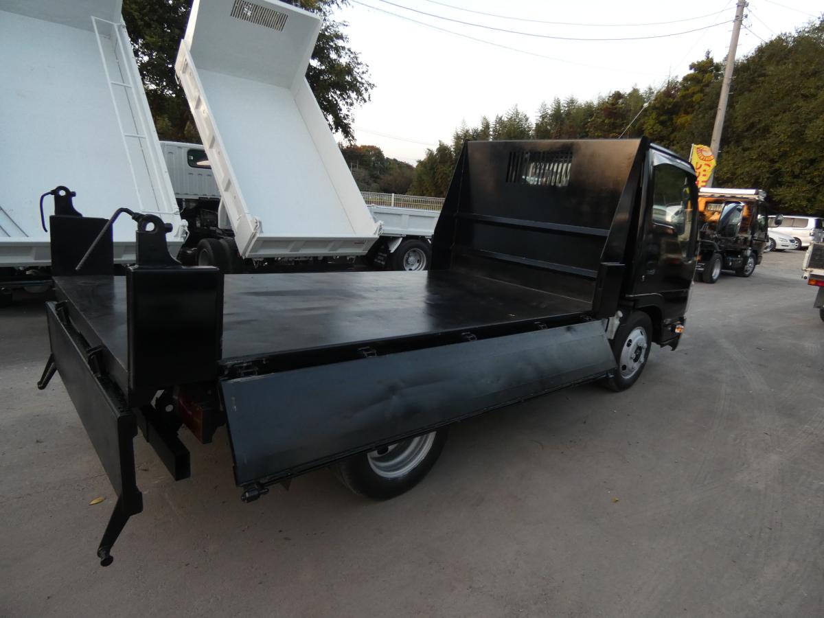 2トン マニュアル ダンプ 251035|中古トラックの販売・買取・査定のアイナビ