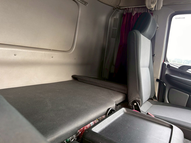 【ハイルーフ×センターロール×7速MT】日野/プロフィア|中古トラックの販売・買取・査定のアイナビ