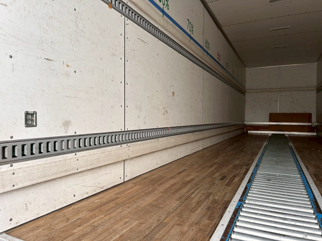 【ハイルーフ×センターロール×7速MT】日野/プロフィア|中古トラックの販売・買取・査定のアイナビ