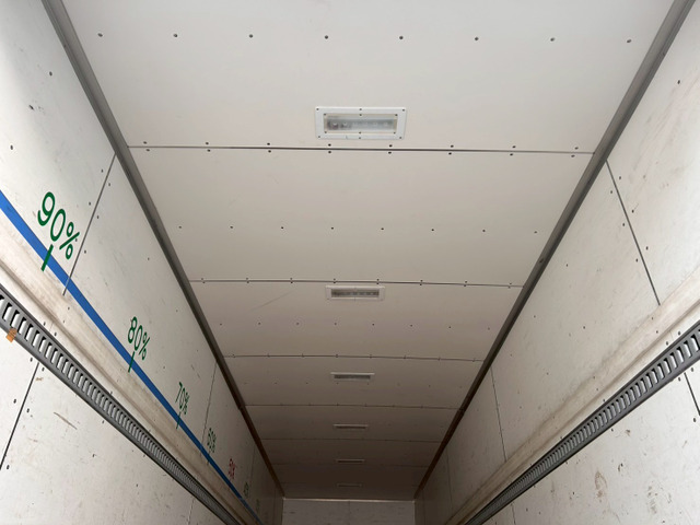 【ハイルーフ×センターロール×7速MT】日野/プロフィア|中古トラックの販売・買取・査定のアイナビ