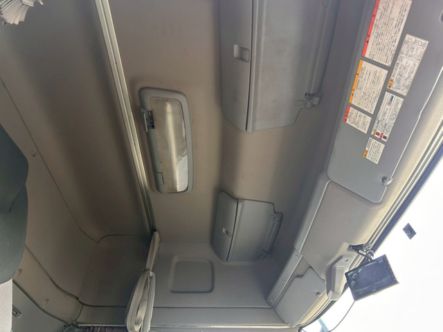 【ハイルーフ×センターロール×7速MT】日野/プロフィア|中古トラックの販売・買取・査定のアイナビ