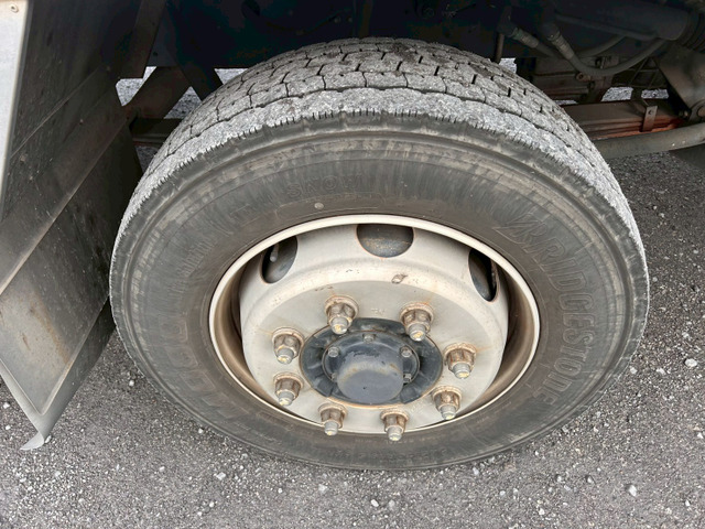 【ハイルーフ×センターロール×7速MT】日野/プロフィア|中古トラックの販売・買取・査定のアイナビ