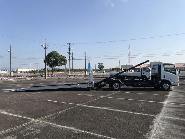 いすゞ 特殊車両|中古トラックの販売・買取・査定のアイナビ