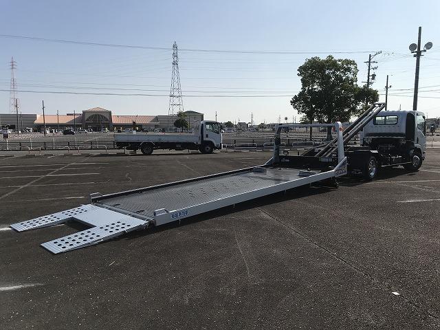 いすゞ 特殊車両|中古トラックの販売・買取・査定のアイナビ