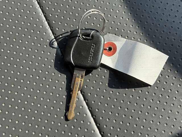 いすゞ 平ボディ|中古トラックの販売・買取・査定のアイナビ