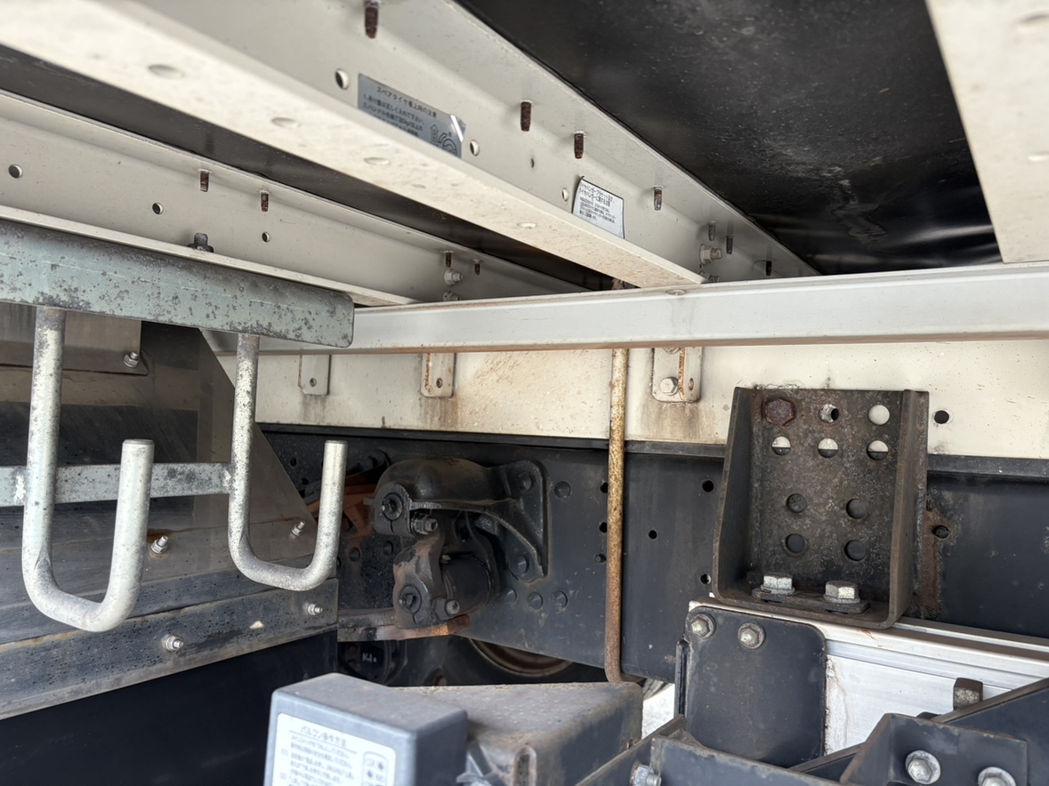 H30年式、ファイター、アルミウイング、格納ゲート付き、車検付|中古トラックの販売・買取・査定のアイナビ