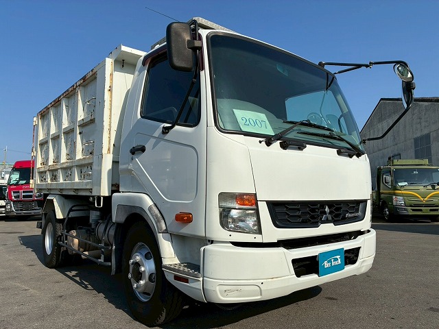 保証対象車両ベッドレスリアゲート観音扉220馬力|中古トラックの販売・買取・査定のアイナビ