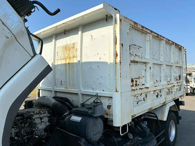 保証対象車両ベッドレスリアゲート観音扉220馬力|中古トラックの販売・買取・査定のアイナビ