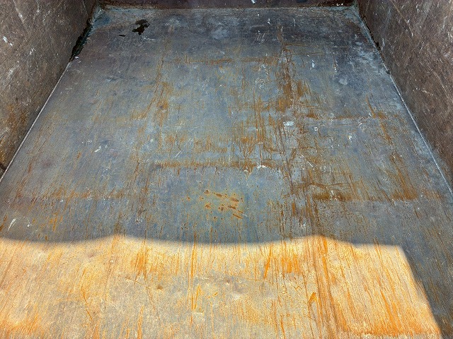 保証対象車両ベッドレスリアゲート観音扉220馬力|中古トラックの販売・買取・査定のアイナビ