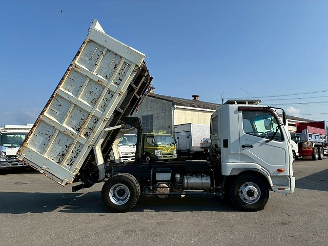 保証対象車両ベッドレスリアゲート観音扉220馬力|中古トラックの販売・買取・査定のアイナビ