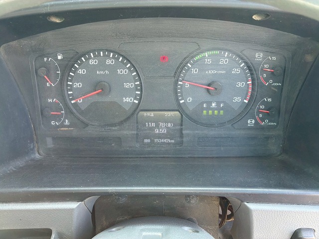 保証対象車両ベッドレスリアゲート観音扉220馬力|中古トラックの販売・買取・査定のアイナビ