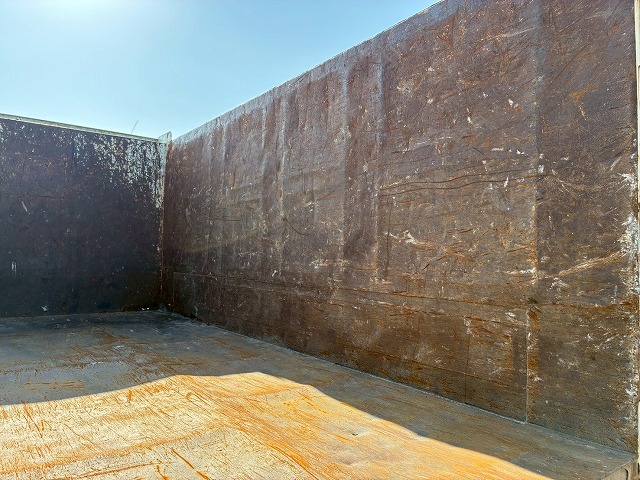 保証対象車両ベッドレスリアゲート観音扉220馬力|中古トラックの販売・買取・査定のアイナビ