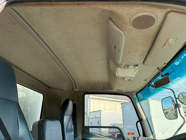 保証対象車両ベッドレスリアゲート観音扉220馬力|中古トラックの販売・買取・査定のアイナビ