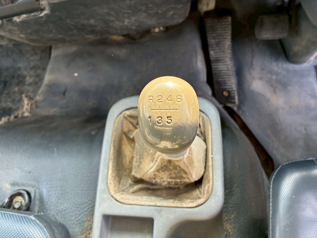 保証対象車両ベッドレスリアゲート観音扉220馬力|中古トラックの販売・買取・査定のアイナビ