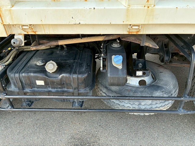 保証対象車両ベッドレスリアゲート観音扉220馬力|中古トラックの販売・買取・査定のアイナビ