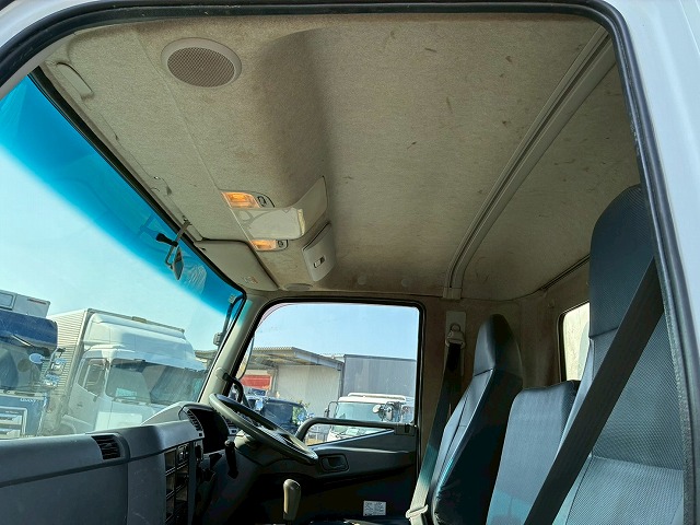 保証対象車両ベッドレスリアゲート観音扉220馬力|中古トラックの販売・買取・査定のアイナビ