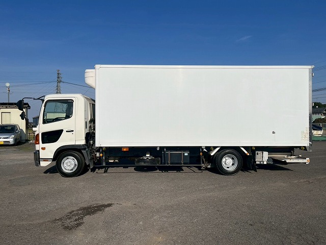 -30℃低温設定★格納式パワーゲート★フルワイド★後輪エアサス|中古トラックの販売・買取・査定のアイナビ