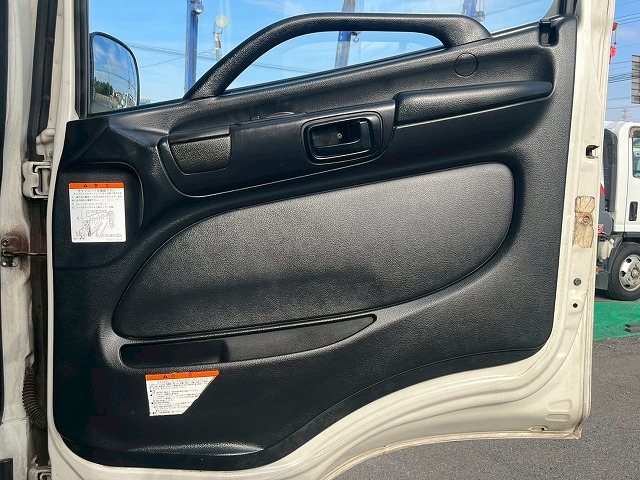 -30℃低温設定★格納式パワーゲート★フルワイド★後輪エアサス|中古トラックの販売・買取・査定のアイナビ