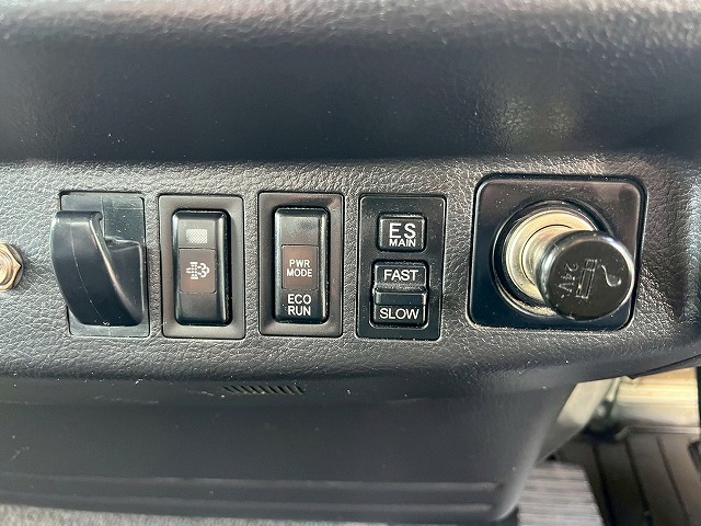 -30℃低温設定★格納式パワーゲート★フルワイド★後輪エアサス|中古トラックの販売・買取・査定のアイナビ