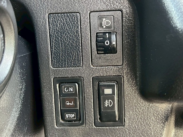 -30℃低温設定★格納式パワーゲート★フルワイド★後輪エアサス|中古トラックの販売・買取・査定のアイナビ