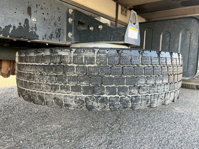 -30℃低温設定★格納式パワーゲート★フルワイド★後輪エアサス|中古トラックの販売・買取・査定のアイナビ