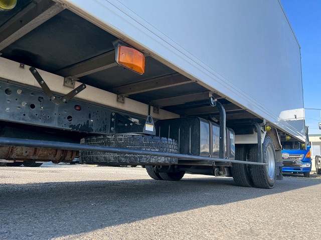 -30℃低温設定★格納式パワーゲート★フルワイド★後輪エアサス|中古トラックの販売・買取・査定のアイナビ