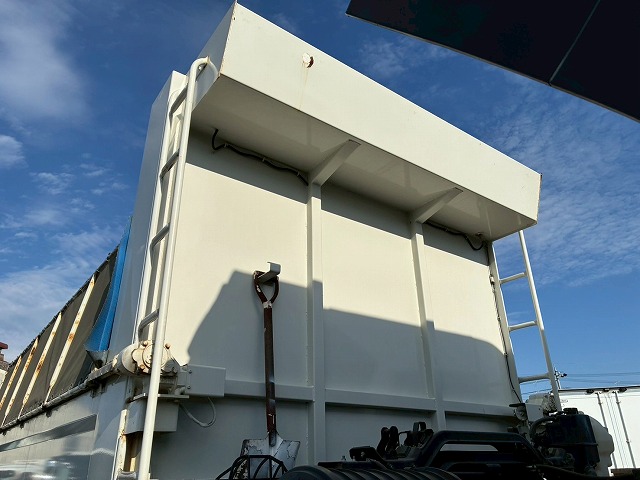 6×43軸2デフリーフサスペンション新明和工業510220|中古トラックの販売・買取・査定のアイナビ