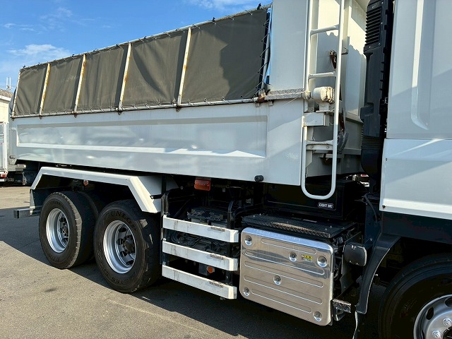 6×43軸2デフリーフサスペンション新明和工業510220|中古トラックの販売・買取・査定のアイナビ