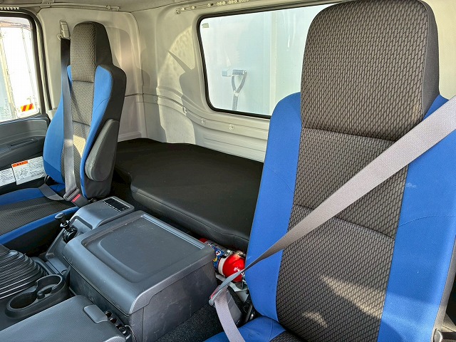 6×43軸2デフリーフサスペンション新明和工業510220|中古トラックの販売・買取・査定のアイナビ