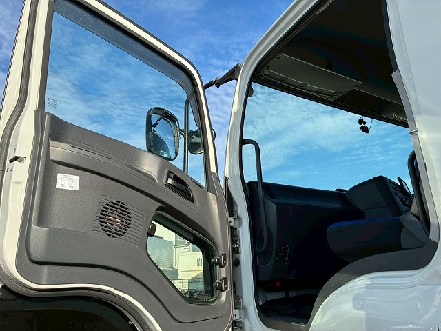 6×43軸2デフリーフサスペンション新明和工業510220|中古トラックの販売・買取・査定のアイナビ