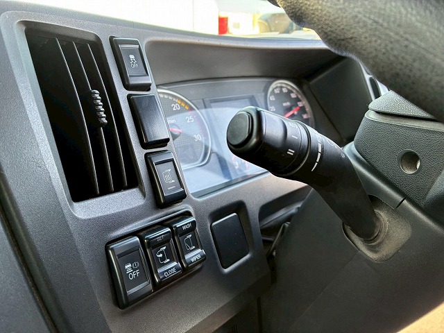 6×43軸2デフリーフサスペンション新明和工業510220|中古トラックの販売・買取・査定のアイナビ