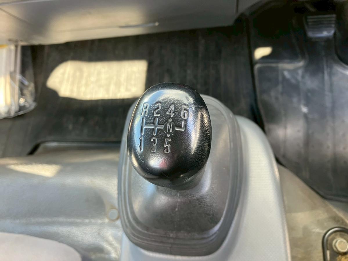 H29 ワイド/ロング 古河ユニック/4段 ラジコン|中古トラックの販売・買取・査定のアイナビ