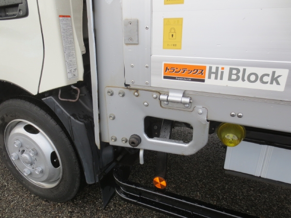 日野デュトロワイドロングアルミ平|中古トラックの販売・買取・査定のアイナビ