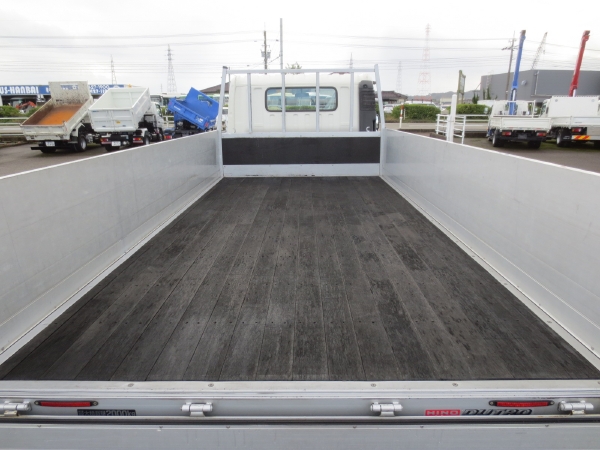 日野デュトロワイドロングアルミ平|中古トラックの販売・買取・査定のアイナビ