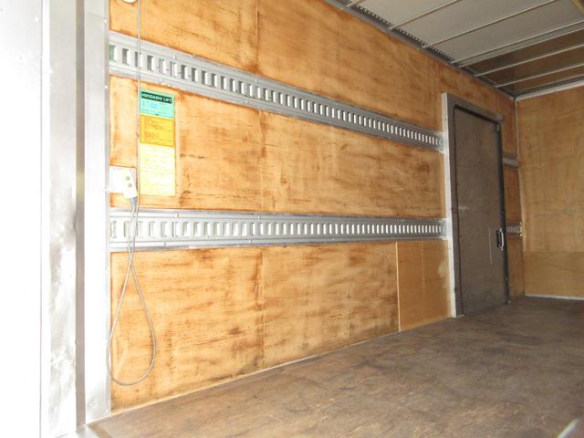 トヨタ バン車|中古トラックの販売・買取・査定のアイナビ