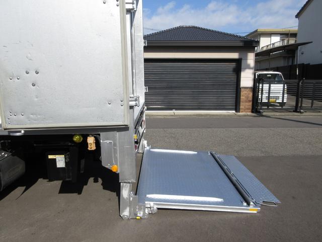 トヨタ バン車|中古トラックの販売・買取・査定のアイナビ