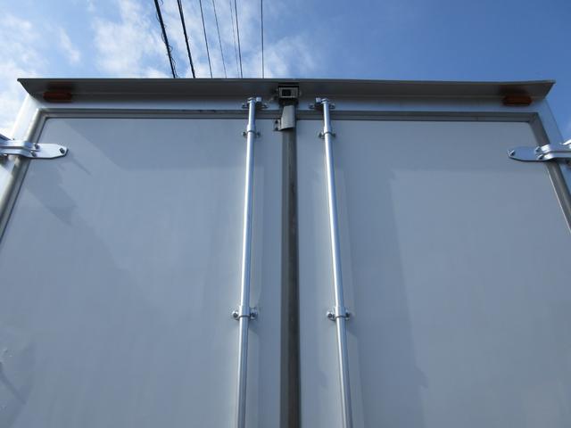 トヨタ バン車|中古トラックの販売・買取・査定のアイナビ