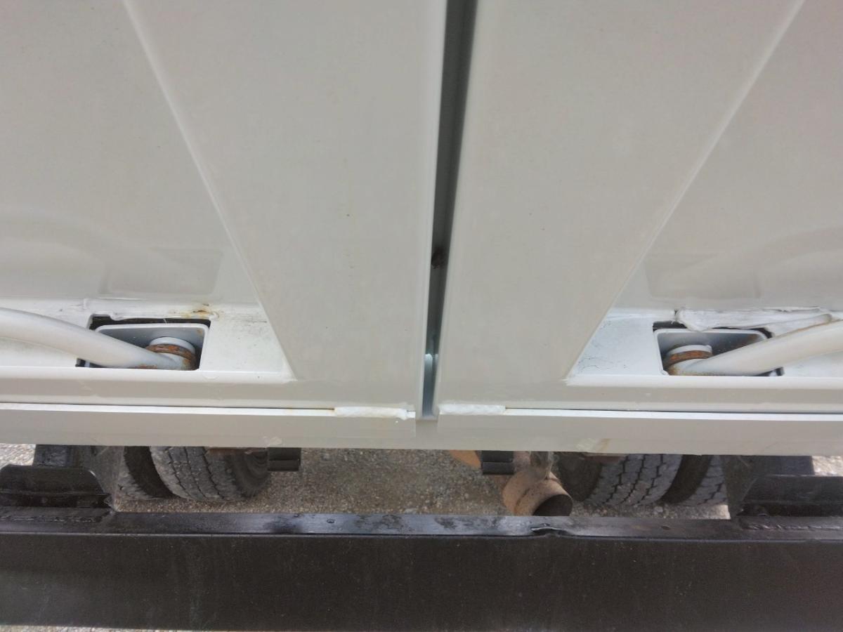 H20年 三菱キャンター3t低床深ダンプ No.1026|中古トラックの販売・買取・査定のアイナビ