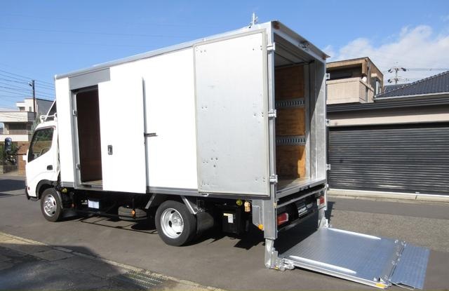 トヨタ バン車|中古トラックの販売・買取・査定のアイナビ