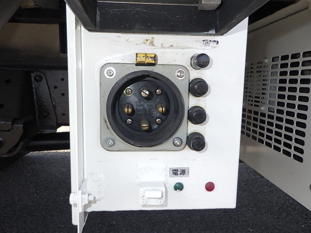 日野 平成25年式 冷凍バン スタンバイモータ付き|中古トラックの販売・買取・査定のアイナビ