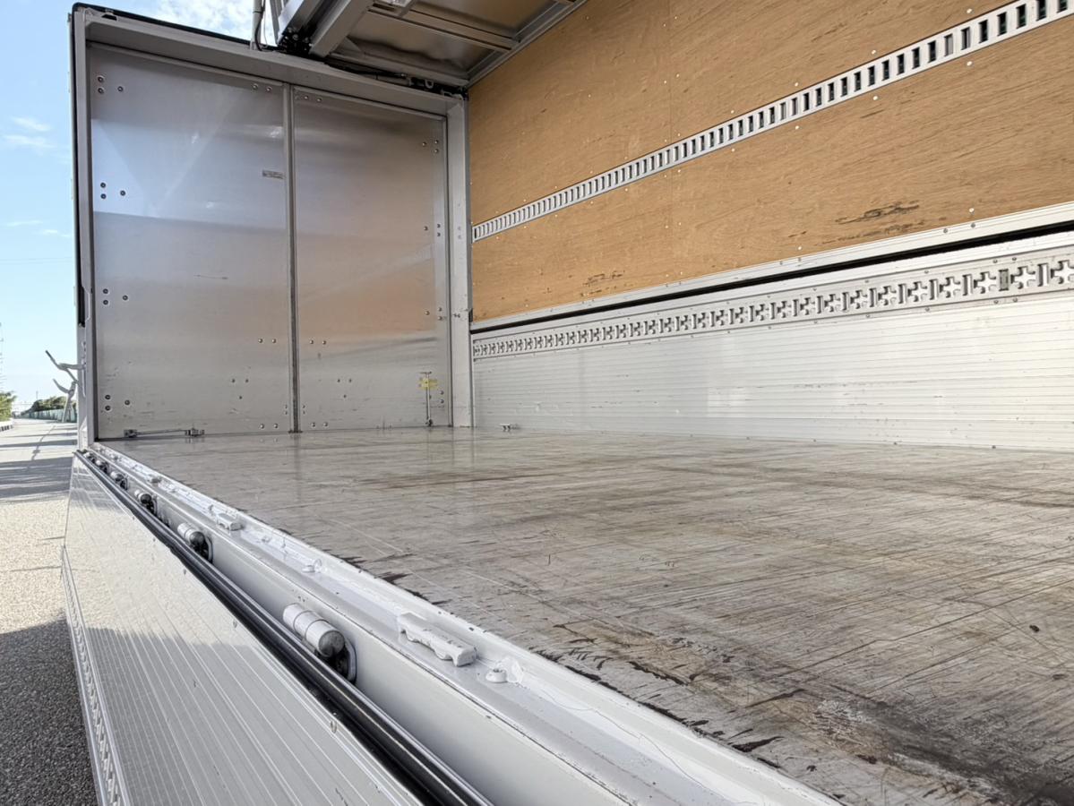 令和3年式2PG-XZU712Mワイドロング積載3.35tアルミウイング|中古トラックの販売・買取・査定のアイナビ