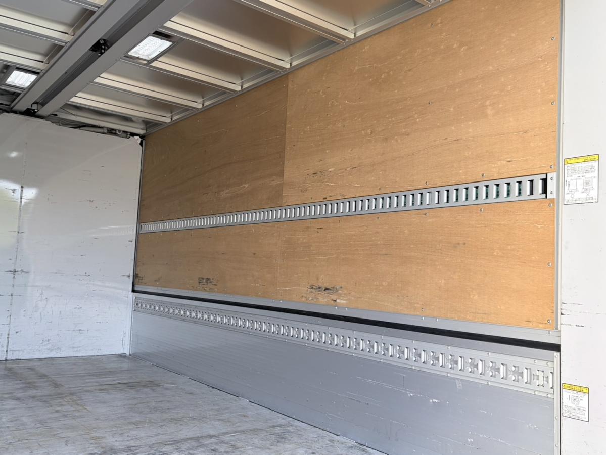 令和3年式2PG-XZU712Mワイドロング積載3.35tアルミウイング|中古トラックの販売・買取・査定のアイナビ